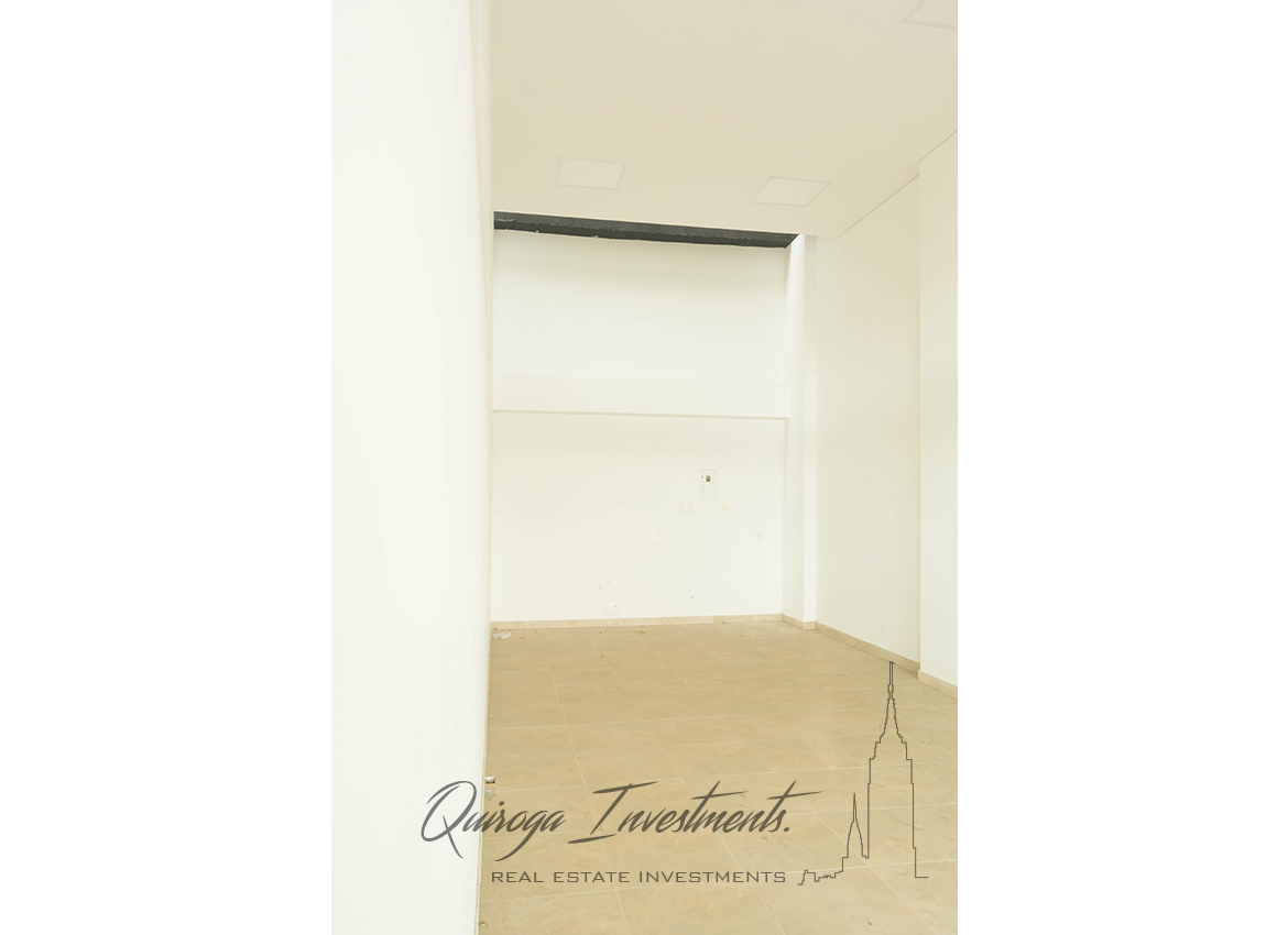 Quiroga Investments Local Cota San Miguel Plaza