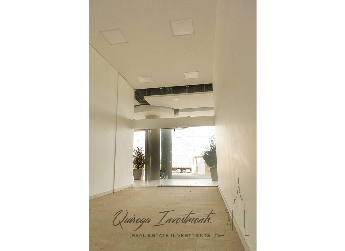 Quiroga Investments Local Cota San Miguel Plaza